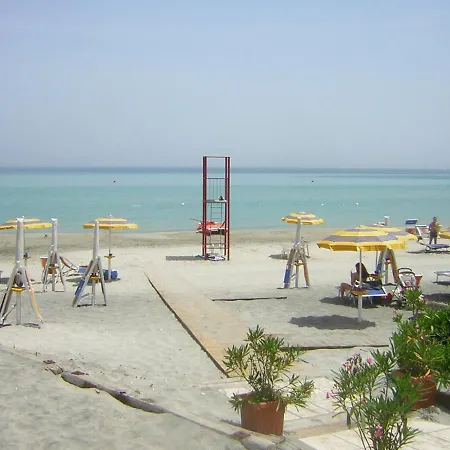 アパートホテル Serra Degli Alimini 4*